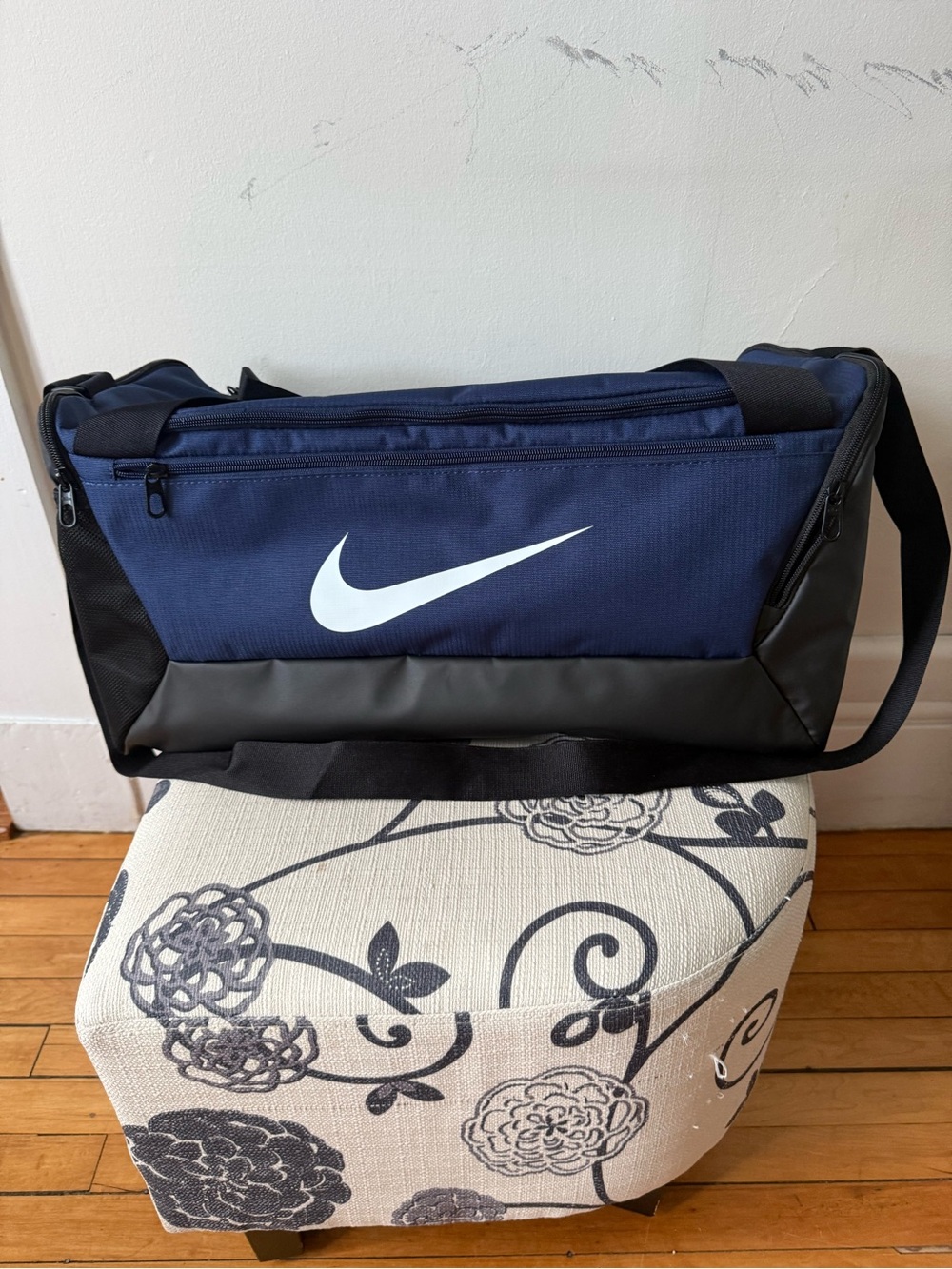 Nike Brasilia 41L Small Duffel Bag Navy/Black Athletic Gym Workout Travel New